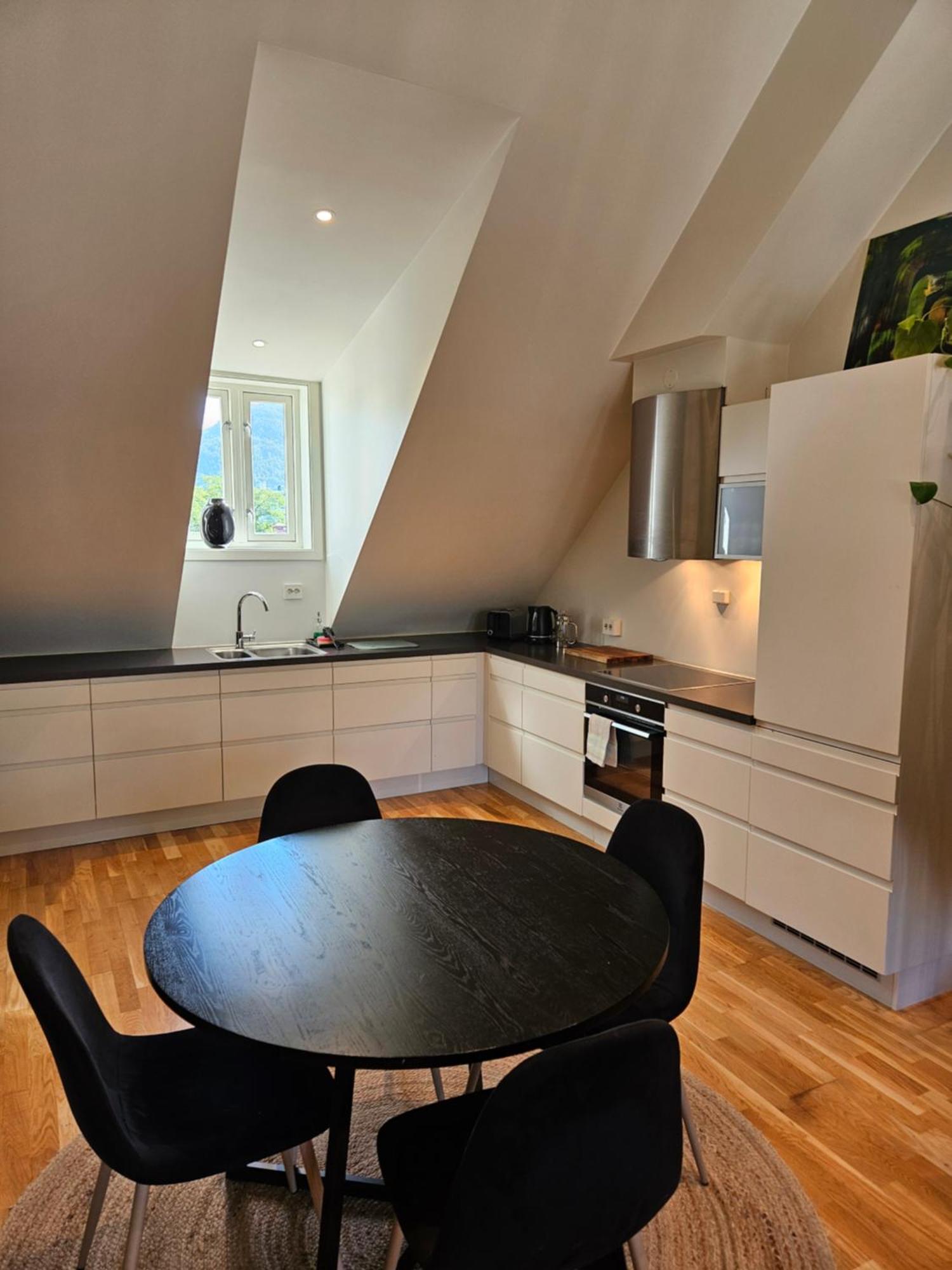 Modern Apartment In City Center Tromsø Buitenkant foto